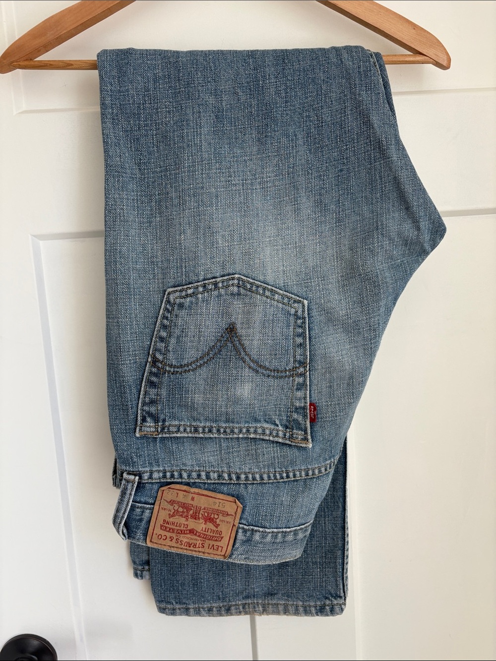 100% cotton Levi’s Straight-Leg Men's Jeans